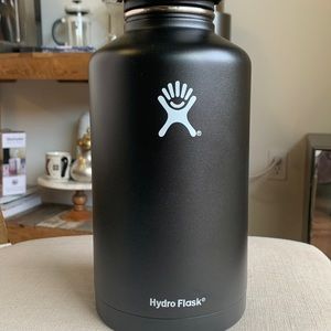 hydro flask 64 oz